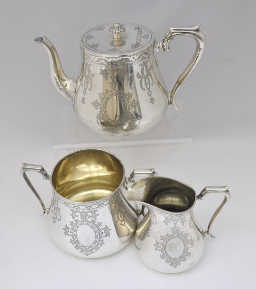 Antikes Teeset versilbert, Teekanne, Milchkännchen, Zuckerdose, England, Sheffield Fenton Brothers, um 1890-0