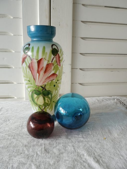 antike Vase aus Opalglas