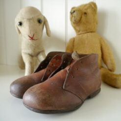 Kleidung, Accessoires & Schmuck